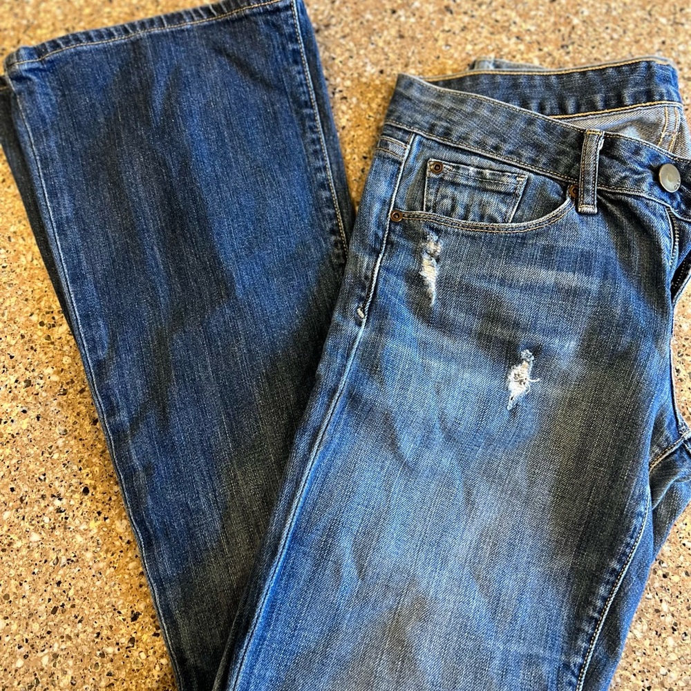 Gap Destructed Sexy Boot Jeans Size 26 / 2